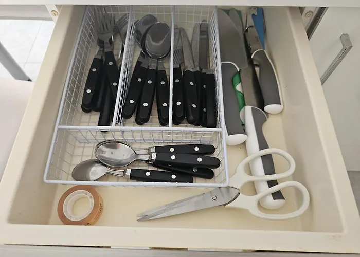 With Sea View Near The شقة *